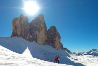 Tour de raquetas de nieve de los Dolomitas: excursión privada de 