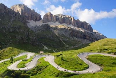 TOUR EN BICICLETA POR LOS DOLOMITAS - SELLA RONDA: Passo Pordoi-S