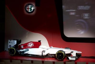 Visita guiada privada al museo Alfa Romeo de Milán, desde Milán Visita guiada privada al museo Alfa Romeo de Milán, desde Milán