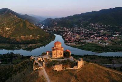 Mtskheta, Jvari, gori, uflistsikhe, historia y panorama (Tours pr