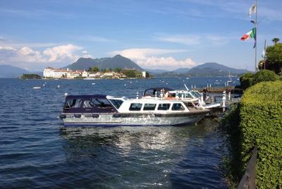 Paseo en bote a la isla Borromean Paseo en bote a la isla Borromean