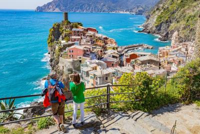 Excursión de senderismo a Cinque Terre desde la estación de tren de La Spezia Excursión de senderismo a Cinque Terre desde la estación de tren de La Spezia