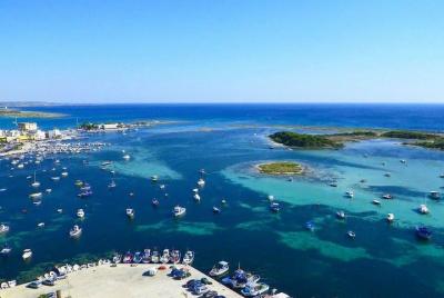 Mini crucero a Porto Cesareo con snorkel y aperitivo típico Mini crucero a Porto Cesareo con snorkel y aperitivo típico