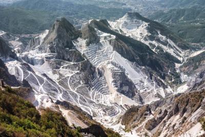 Carrara: Exclusiva aventura de Marble Cave Jeep Tour Carrara: Exclusiva aventura de Marble Cave Jeep Tour