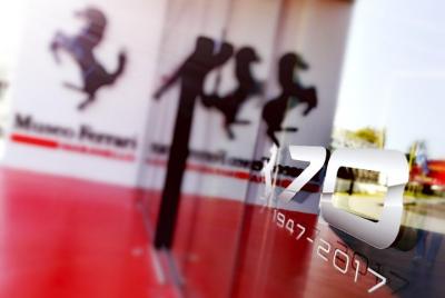 Entrada al Museo Ferrari y al Simulador de F1.