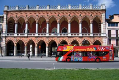 Excursión en autobús con paradas libres por la ciudad de Padua Excursión en autobús con paradas libres por la ciudad de Padua