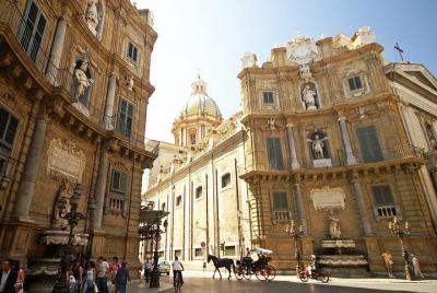 Traslado privado de lujo desde el centro de la ciudad de Palermo 