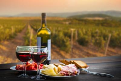 Desde Parma: tour privado de vinos con degustación. Desde Parma: tour privado de vinos con degustación.
