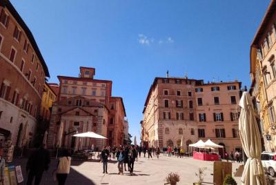 Recorrido a pie semiprivado por Perugia