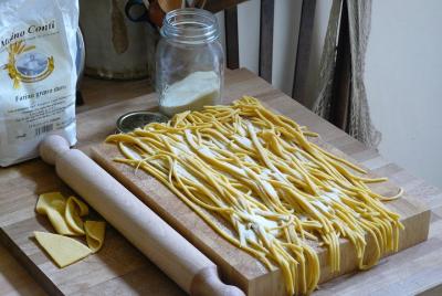El plato principal de Abruzzo: Chitarra Pasta Cooking Class El plato principal de Abruzzo: Chitarra Pasta Cooking Class