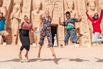 Excursión de un día a Abu Simbel desde Asuán en autobús