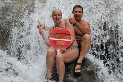 Excursión privada de aventura Blue Hole desde la bahía Runaway Excursión privada de aventura Blue Hole desde la bahía Runaway