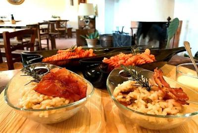 Cata de vinos y aceites EVO con cena ligera.