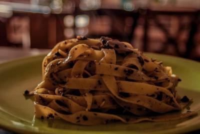 Degustación de vino y aceite Evo con trufas.