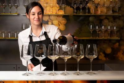 Lección de comida y vino y degustación de vinos en San Gimignano