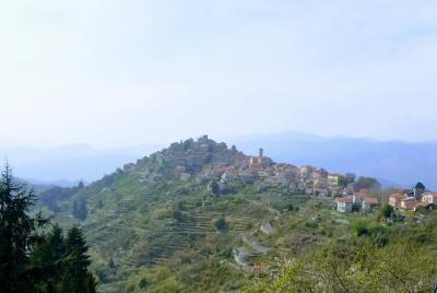 Excursión en bicicleta de 1 día por las montañas de Liguria desde