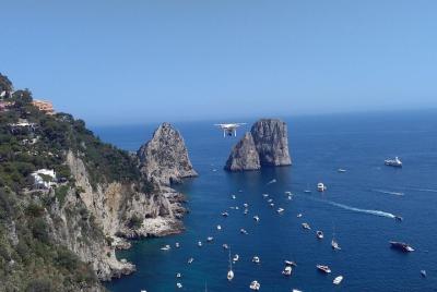 Capri Boat Tour: 6 horas de parada en la isla y paseo completo en