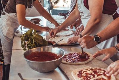 LECCIONES VIRTUALES ... pizza hecha, pan y calzones fritos en viv