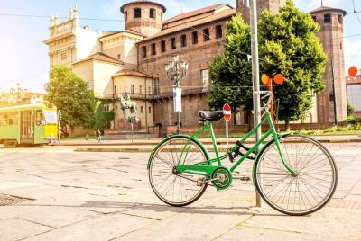 Tour guiado en bicicleta de medio día en Turín