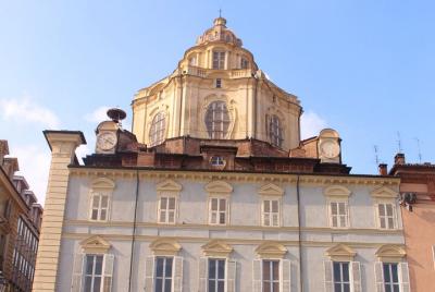 Paseo histórico guiado panorámico en Torino para grupos pequeños