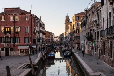 Dorsoduro, el distrito de arte de Venecia - Tour a pie para grupo Dorsoduro, el distrito de arte de Venecia - Tour a pie para grupo