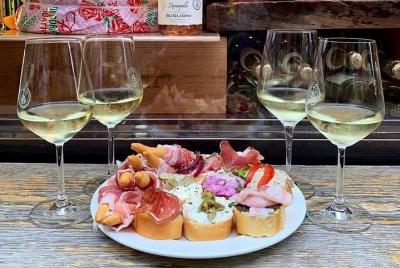 Visita guiada a pie por Verona con degustación de comida y vino