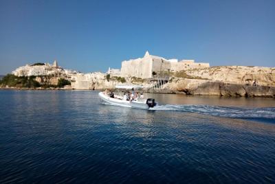 Desirèe: paseo en barco privado con patrón