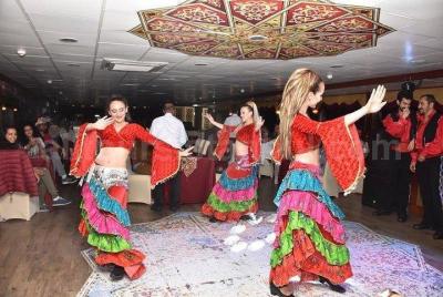 Crucero y espectáculo para la noche en Estambul
