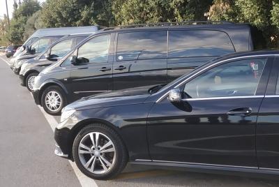 Traslado Ida y Vuelta Aeropuerto-Hotel en Alicante coches de hasta 8 pasajeros Traslado Ida y Vuelta Aeropuerto-Hotel en Alicante coches de hasta 8 pasajeros