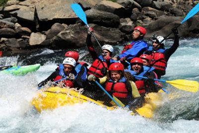 La emoción de toda una vida: Kithulgala White Water Rafting La emoción de toda una vida: Kithulgala White Water Rafting
