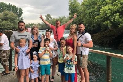 Recorre el río Manavgat con un crucero y compra en el Gran Bazar