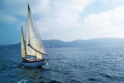 Comida, vino y vela en la costa vasca - estilo Hemingway Comida, vino y vela en la costa vasca - estilo Hemingway