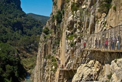 Excursión privada para grupos pequeños a Caminito del Rey desde C Excursión privada para grupos pequeños a Caminito del Rey desde C