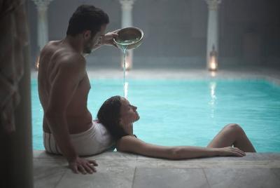 Experiencia de baños árabes en Hammam Al Ándalus de Córdoba Experiencia de baños árabes en Hammam Al Ándalus de Córdoba