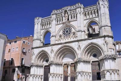 Visita guiada: Cuenca + Catedral  Visita guiada: Cuenca + Catedral