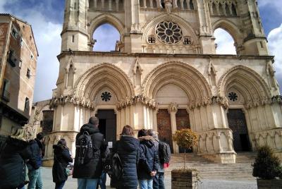 Visita guiada a la ciudad de Cuenca. Visita guiada a la ciudad de Cuenca.