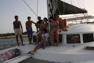 Excursión privada en catamarán a Playa Sa Roqueta Excursión privada en catamarán a Playa Sa Roqueta