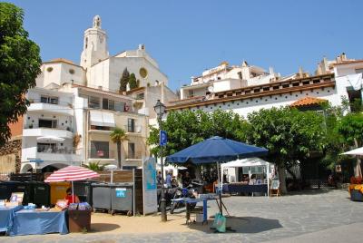 Roses - Cadaqués by boat + Guided tour in Cadaqués