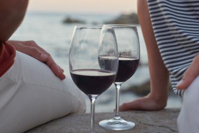 Camino de mar con Cata de Vino en Costa Brava