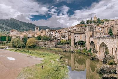 Excursión a pie exclusiva por Girona: visita guiada en grupo pequ