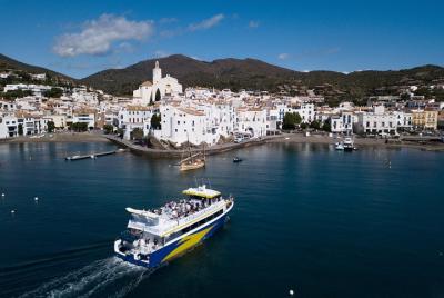 Paseo en barco a Cadaqués desde Roses con STOP 1: 30h en Cadaqués