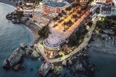 Excursión de un día a la Costa Tropical y las Cuevas de Nerja des Excursión de un día a la Costa Tropical y las Cuevas de Nerja des