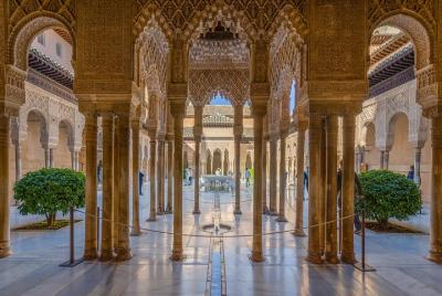 Guía oficial privada para visitar la Alhambra de Granada desde el Guía oficial privada para visitar la Alhambra de Granada desde el