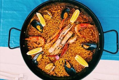 Paella con sangría sin límite en Restaurante America