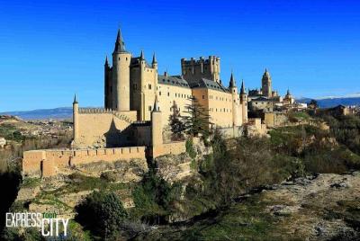 Reserva tu viaje en autobús a Magic Segovia Reserva tu viaje en autobús a Magic Segovia