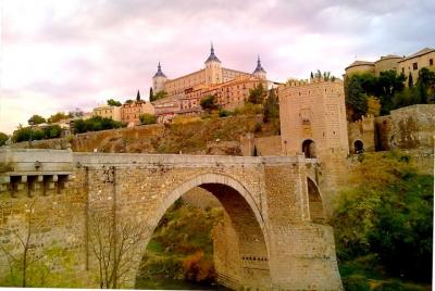 Excursión de un día a Toledo y Segovia y obtenga un recorrido gra