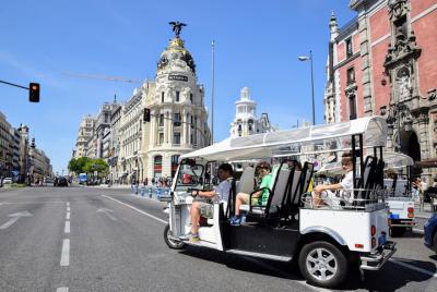Buggy: Must See Tour Madrid (1 hora - hasta 5 personas) Buggy: Must See Tour Madrid (1 hora - hasta 5 personas)