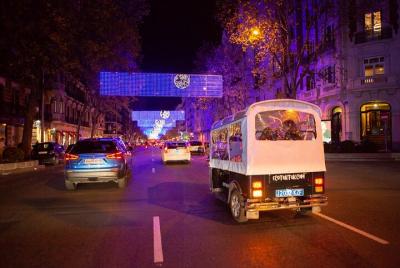 Tour de luces de Navidad por Madrid en tuk-tuk eléctrico