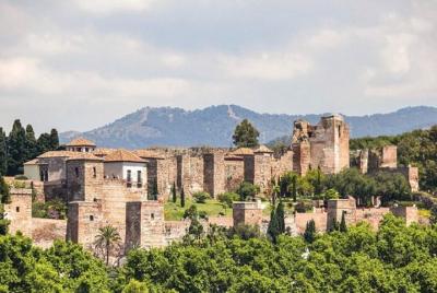 Alcazaba y Palacio Nazarí en Málaga para pequeños grupos privados Alcazaba y Palacio Nazarí en Málaga para pequeños grupos privados