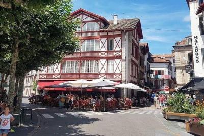 Tour privado por las Joyas de la costa sur de Francia. Tour privado por las Joyas de la costa sur de Francia.